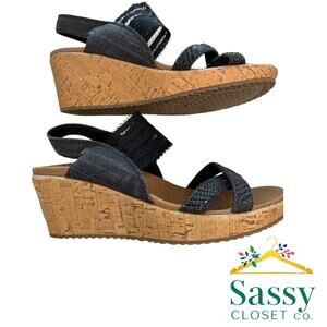 SKECHERS Luxe Foam Black Wedge Sandals Women’s 6 NWOT Comfort Footbed Travel